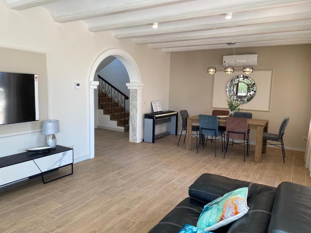 The Best Holiday Villa Calp Exterior foto